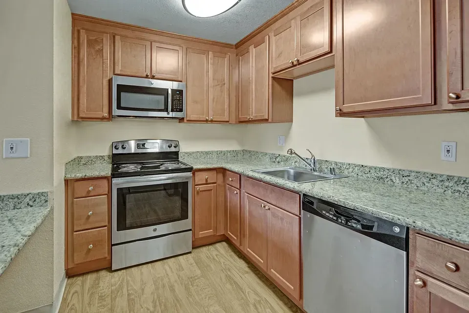 3 Bed 2 Bath Contemporary High-Rise Condo in Anchorage, AK - 4