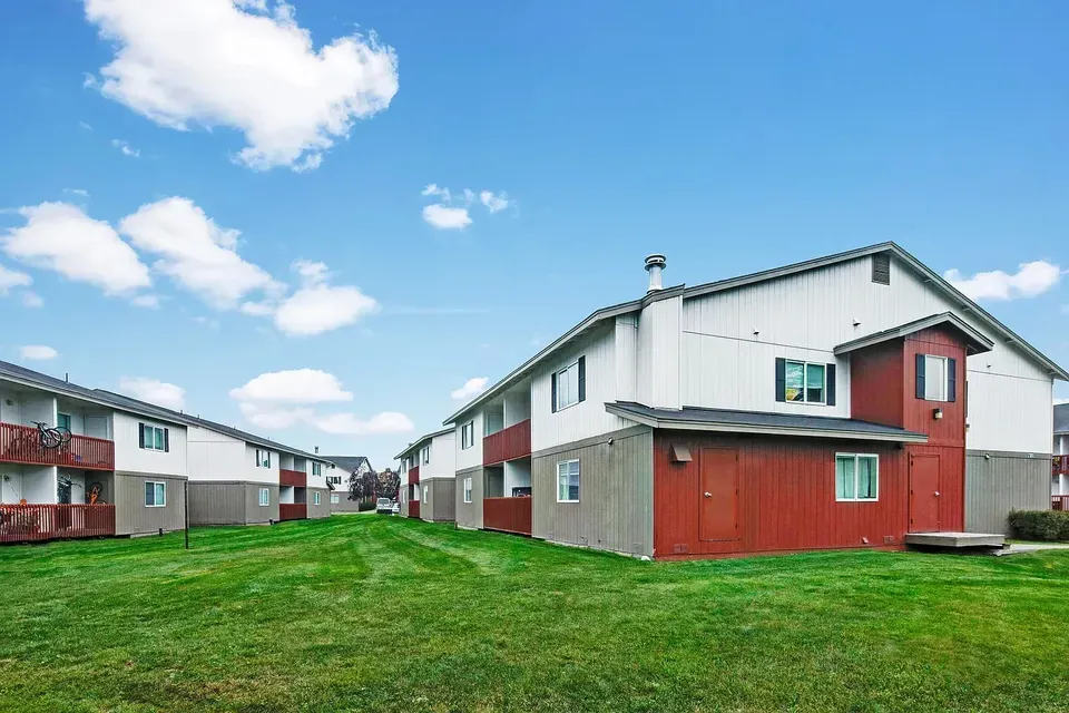 3 Bed 2 Bath Contemporary High-Rise Condo in Anchorage, AK - 3