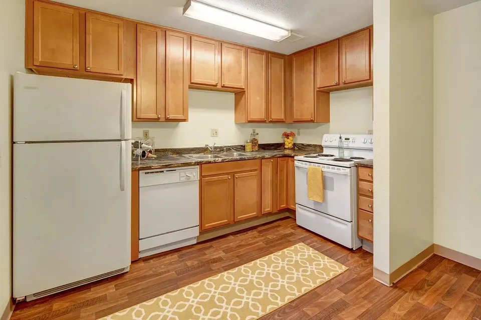 3 Bed 2 Bath Contemporary High-Rise Condo in Anchorage, AK - 2