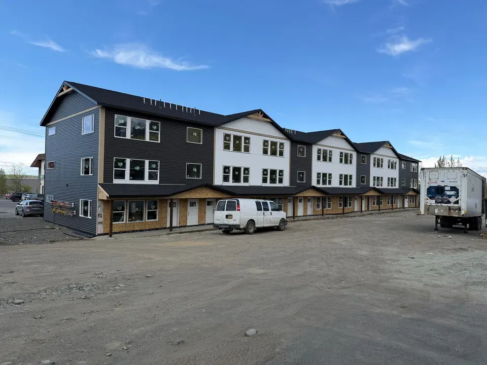 3 Bed 2 Bath Contemporary High-Rise Condo in Anchorage, AK - 1