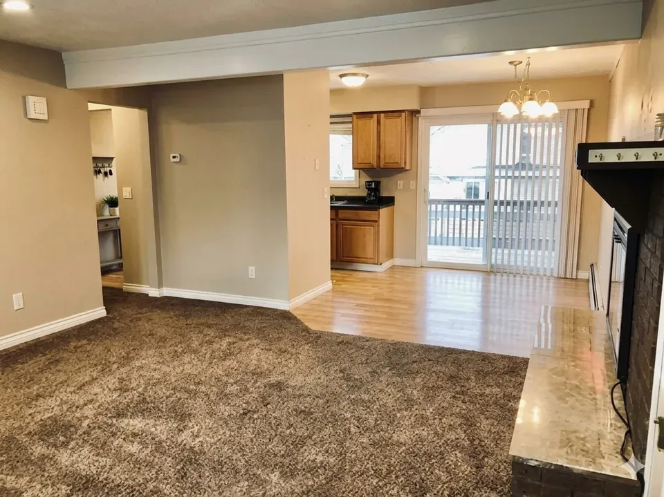 3 Bed 2 Bath Contemporary High-Rise Condo in Anchorage, AK - 1