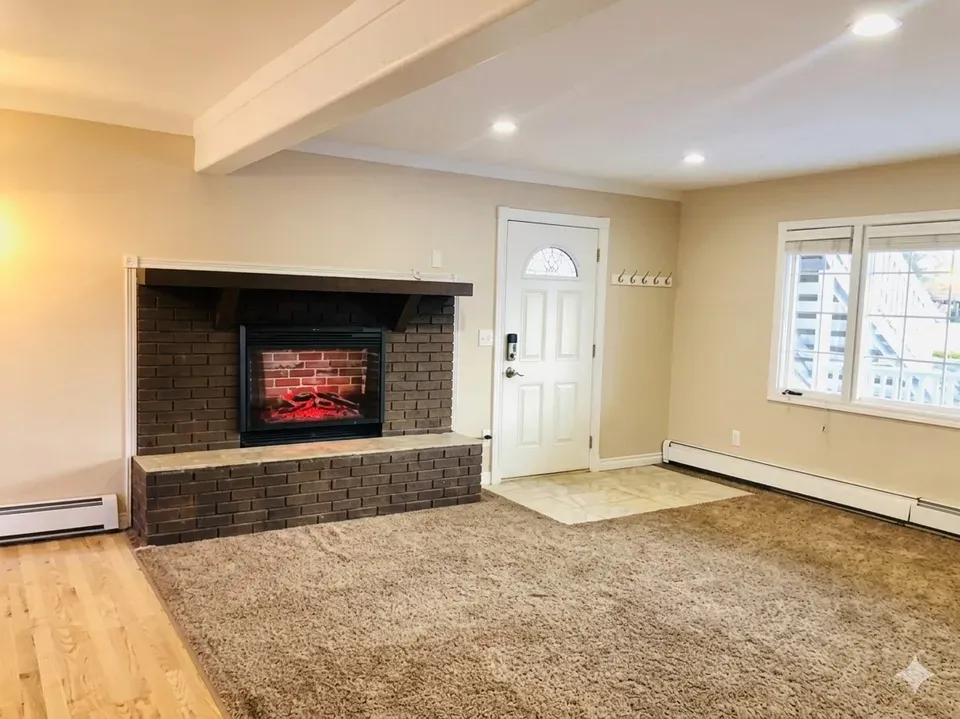 3 Bed 2 Bath Contemporary High-Rise Condo in Anchorage, AK - 4
