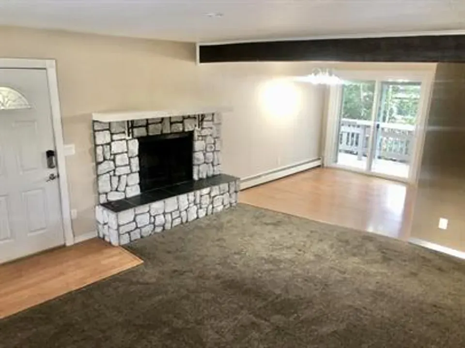3 Bed 2 Bath Contemporary High-Rise Condo in Anchorage, AK