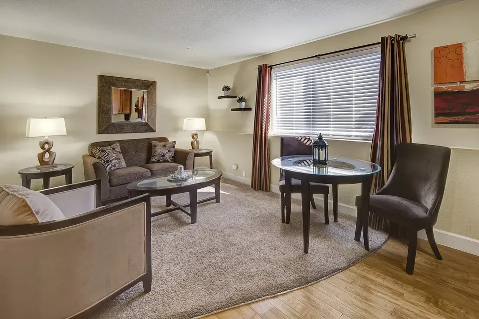 3 Bed 2 Bath Contemporary High-Rise Condo in Anchorage, AK - 1