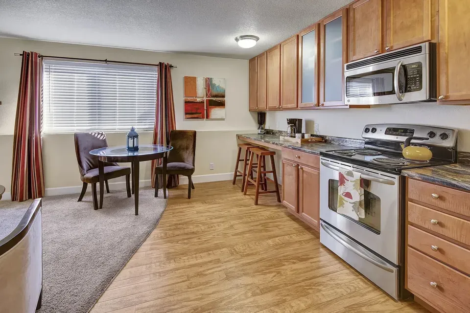 3 Bed 2 Bath Contemporary High-Rise Condo in Anchorage, AK - 2