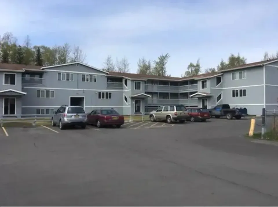 3 Bed 2 Bath Contemporary High-Rise Condo in Anchorage, AK - 1