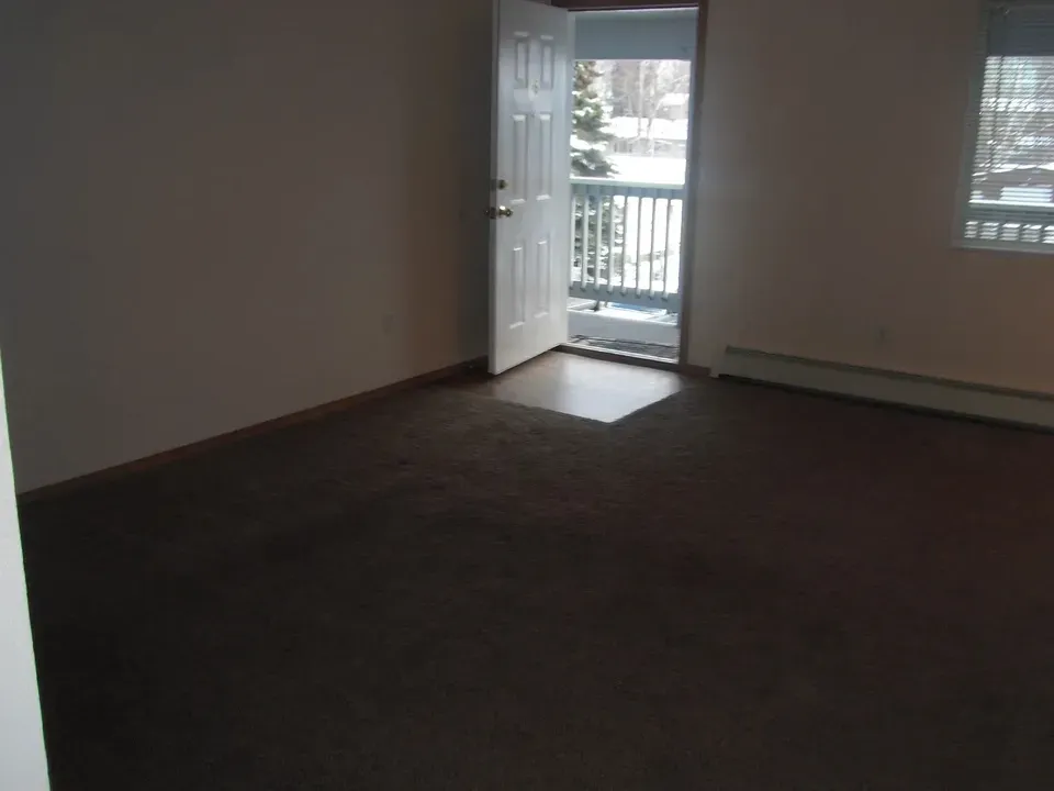 3 Bed 2 Bath Contemporary High-Rise Condo in Anchorage, AK - 3