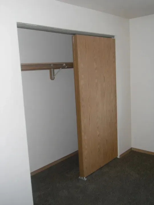 3 Bed 2 Bath Contemporary High-Rise Condo in Anchorage, AK - 5