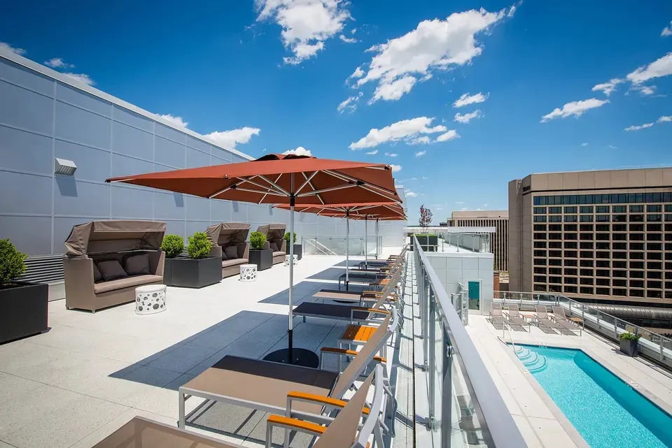 3 Bed 2 Bath Contemporary High-Rise Condo in Arlington, VA - 4