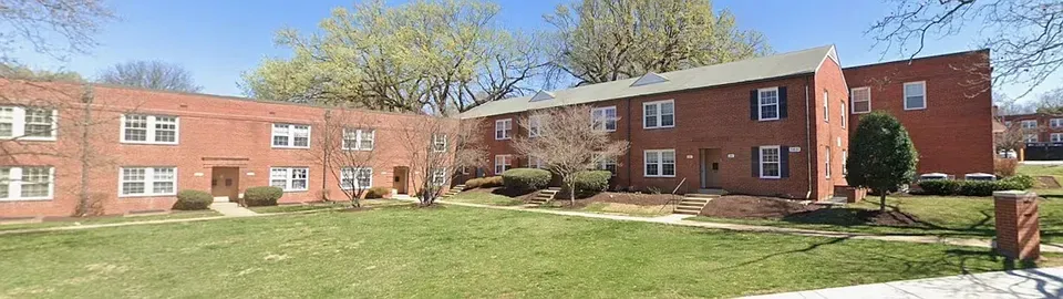 3 Bed 2 Bath Contemporary High-Rise Condo in Arlington, VA - 1