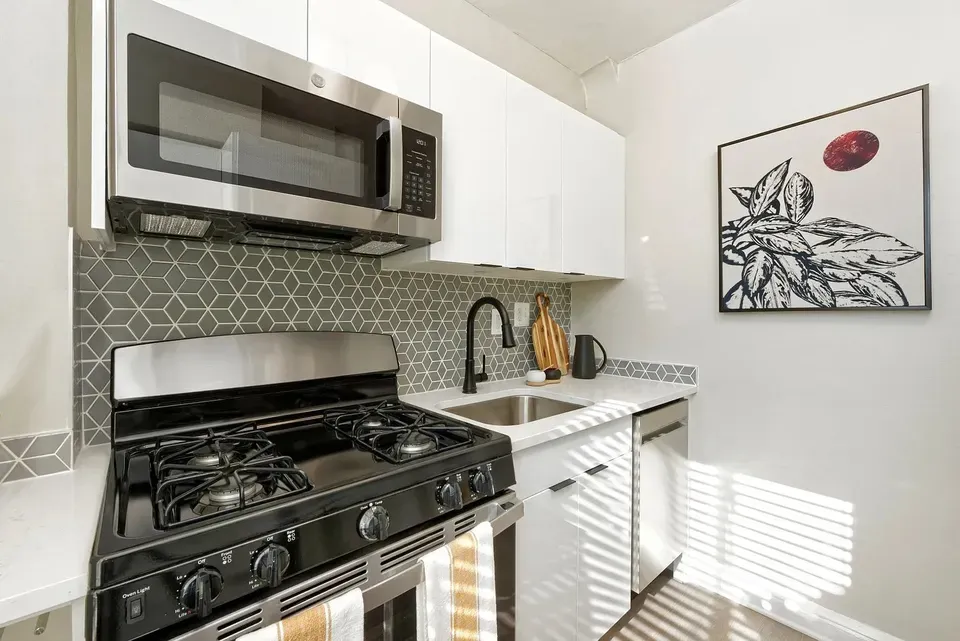 3 Bed 2 Bath Contemporary High-Rise Condo in Arlington, VA