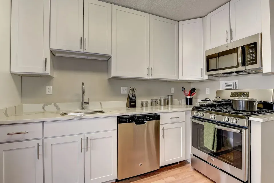 3 Bed 2 Bath Contemporary High-Rise Condo in Arlington, VA - 1