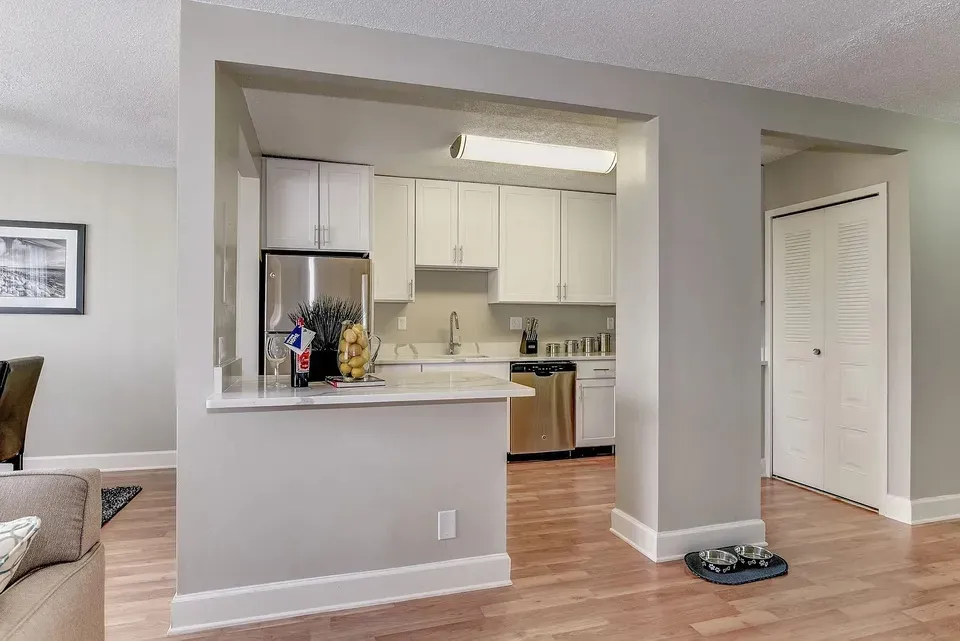 3 Bed 2 Bath Contemporary High-Rise Condo in Arlington, VA - 3