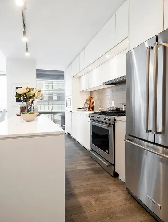 3 Bed 2 Bath Contemporary High-Rise Condo in Arlington, VA - 1