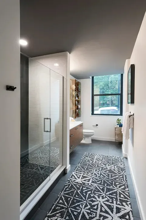 3 Bed 2 Bath Contemporary High-Rise Condo in Arlington, VA - 5
