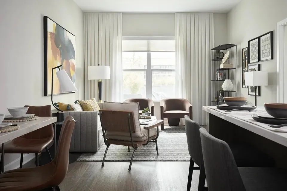 3 Bed 2 Bath Contemporary High-Rise Condo in Arlington, VA - 4