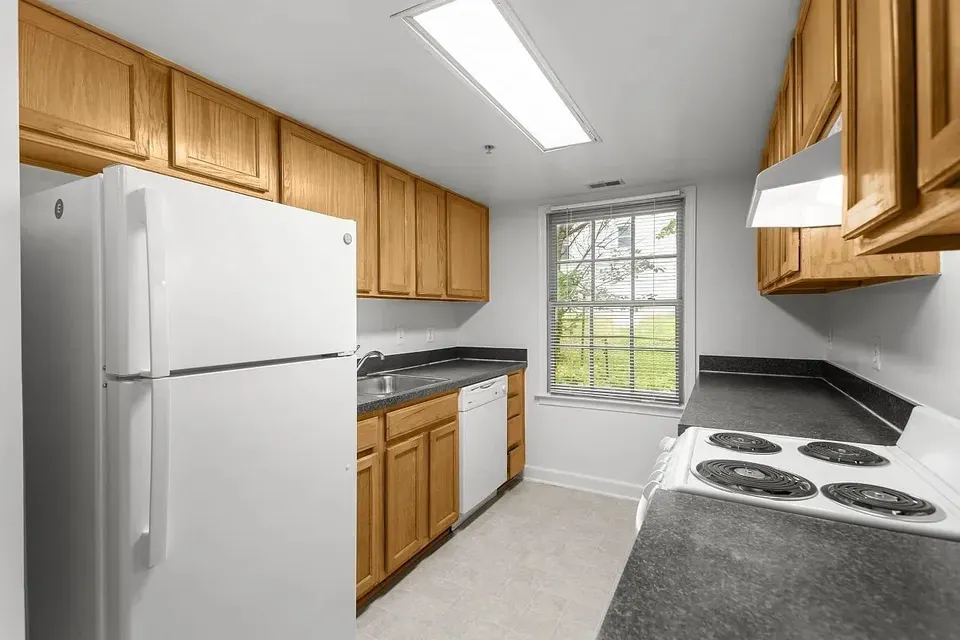 3 Bed 2 Bath Contemporary High-Rise Condo in Arlington, VA - 3