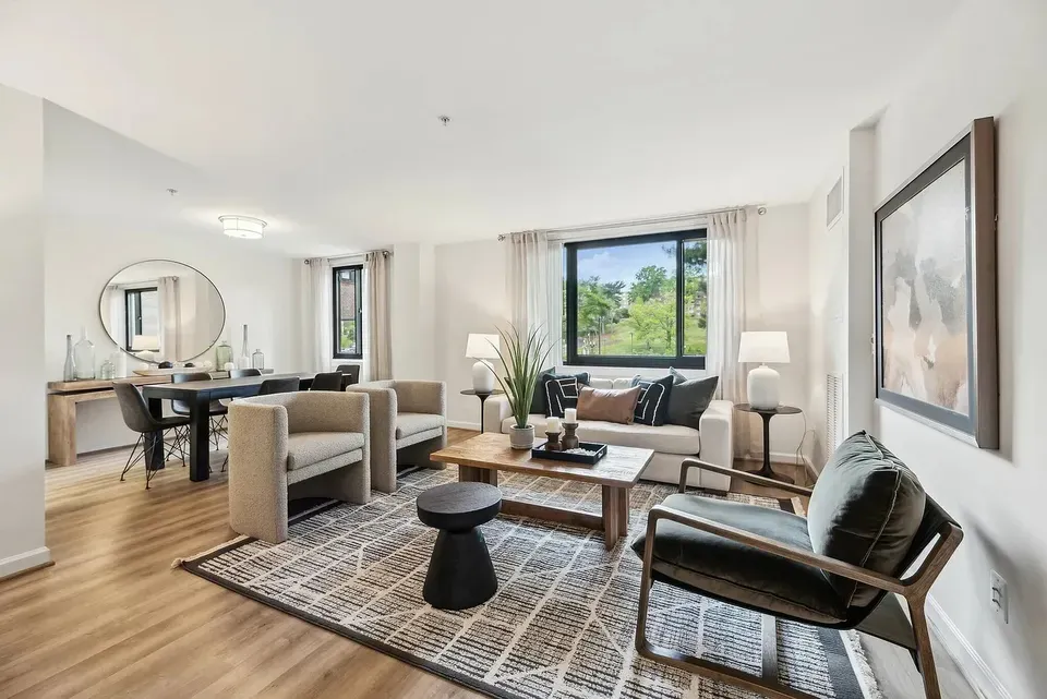 3 Bed 2 Bath Contemporary High-Rise Condo in Arlington, VA