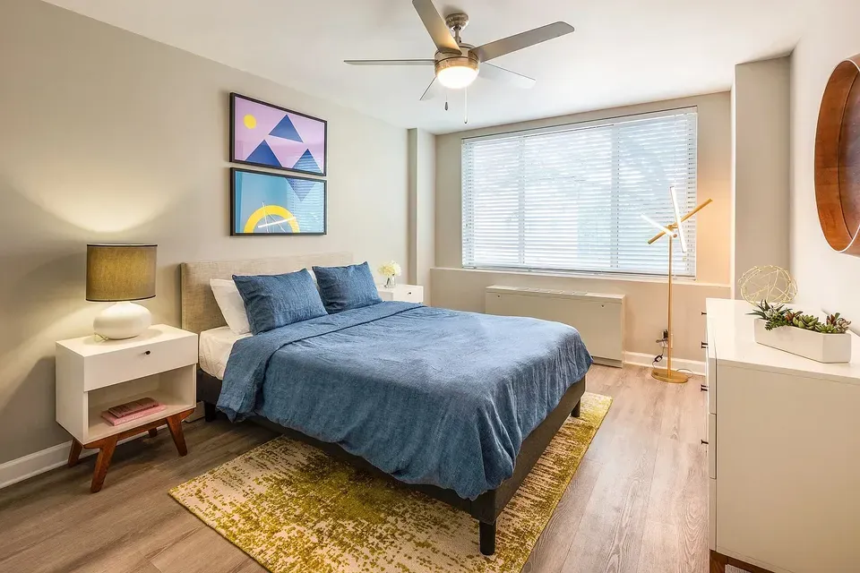 3 Bed 2 Bath Contemporary High-Rise Condo in Arlington, VA - 3