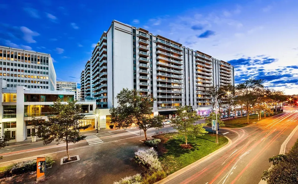 3 Bed 2 Bath Contemporary High-Rise Condo in Arlington, VA - 1