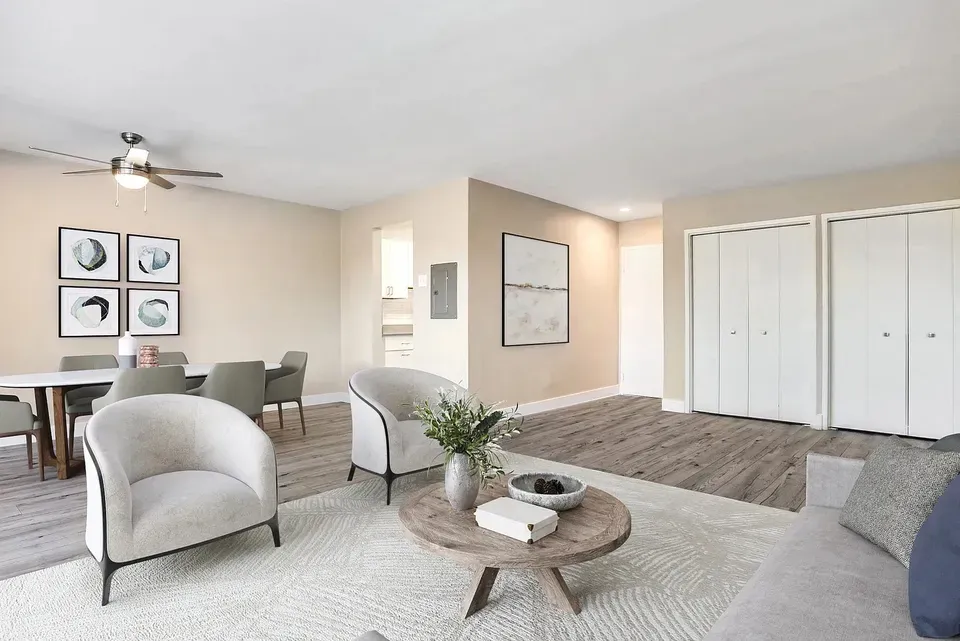 3 Bed 2 Bath Contemporary High-Rise Condo in Arlington, VA - 5