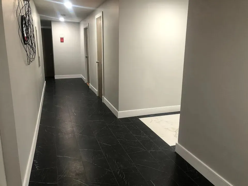 3 Bed 2 Bath Contemporary High-Rise Condo in Arlington, VA - 5