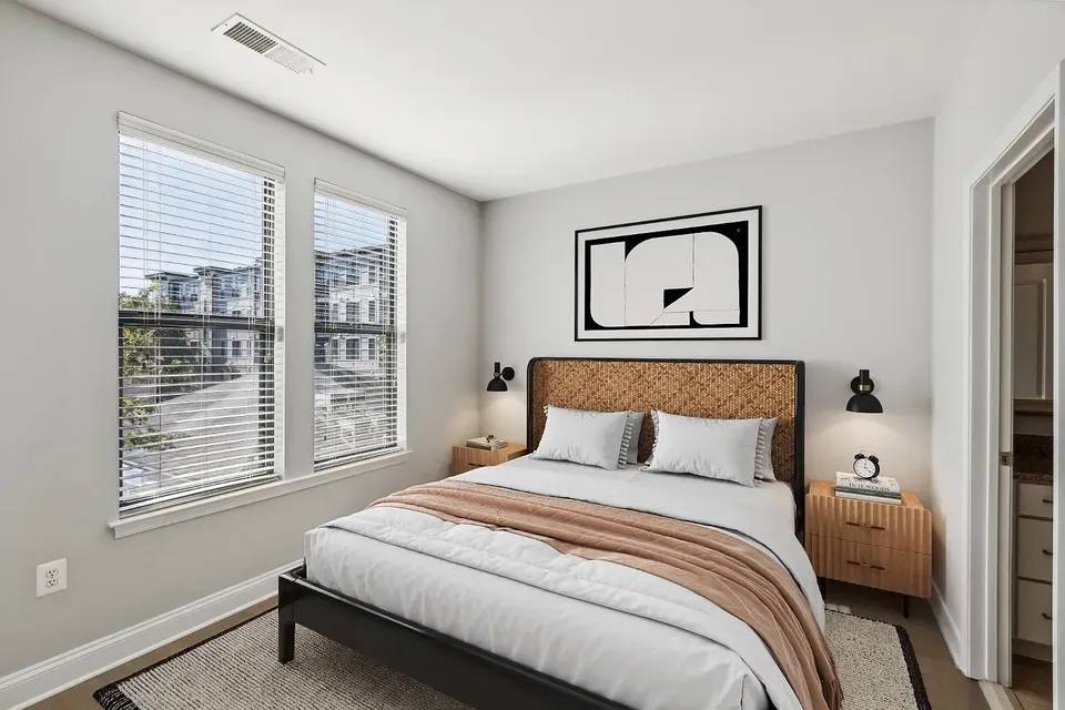 3 Bed 2 Bath Contemporary High-Rise Condo in Arlington, VA - 3
