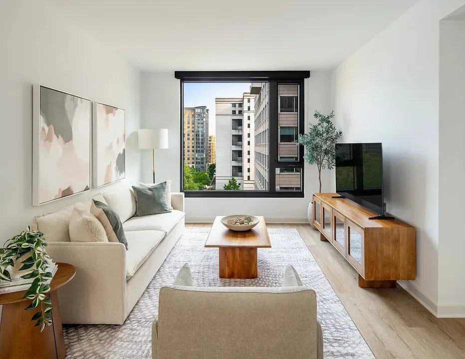 3 Bed 2 Bath Contemporary High-Rise Condo in Arlington, VA - 3