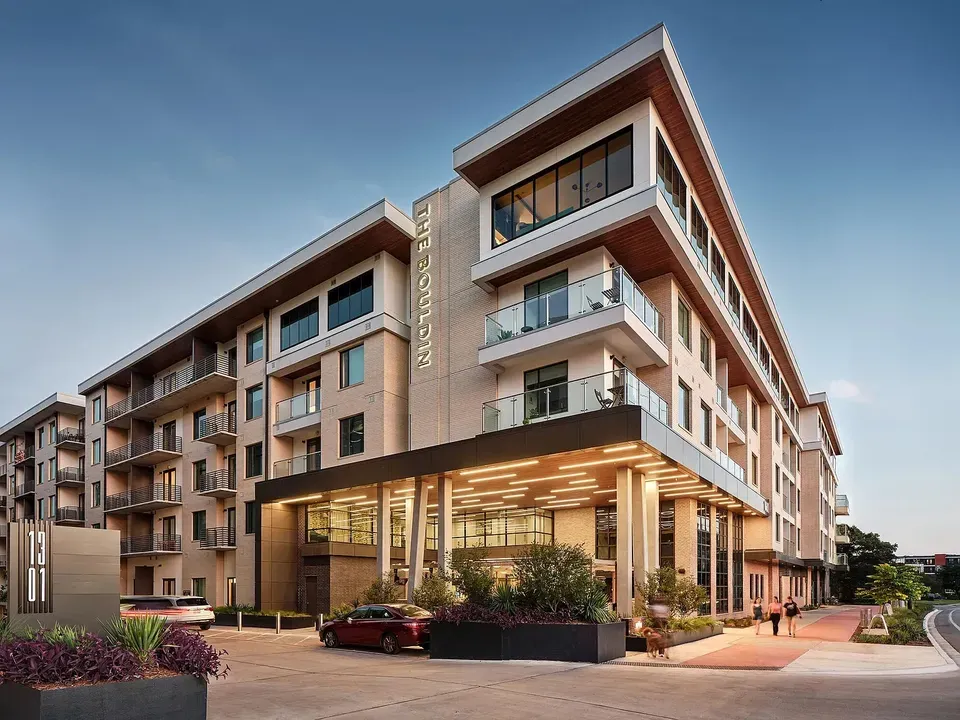 3 Bed 2 Bath Contemporary High-Rise Condo in Austin, TX