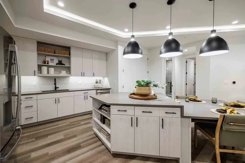 3 Bed 2 Bath Contemporary High-Rise Condo in Austin, TX - 3