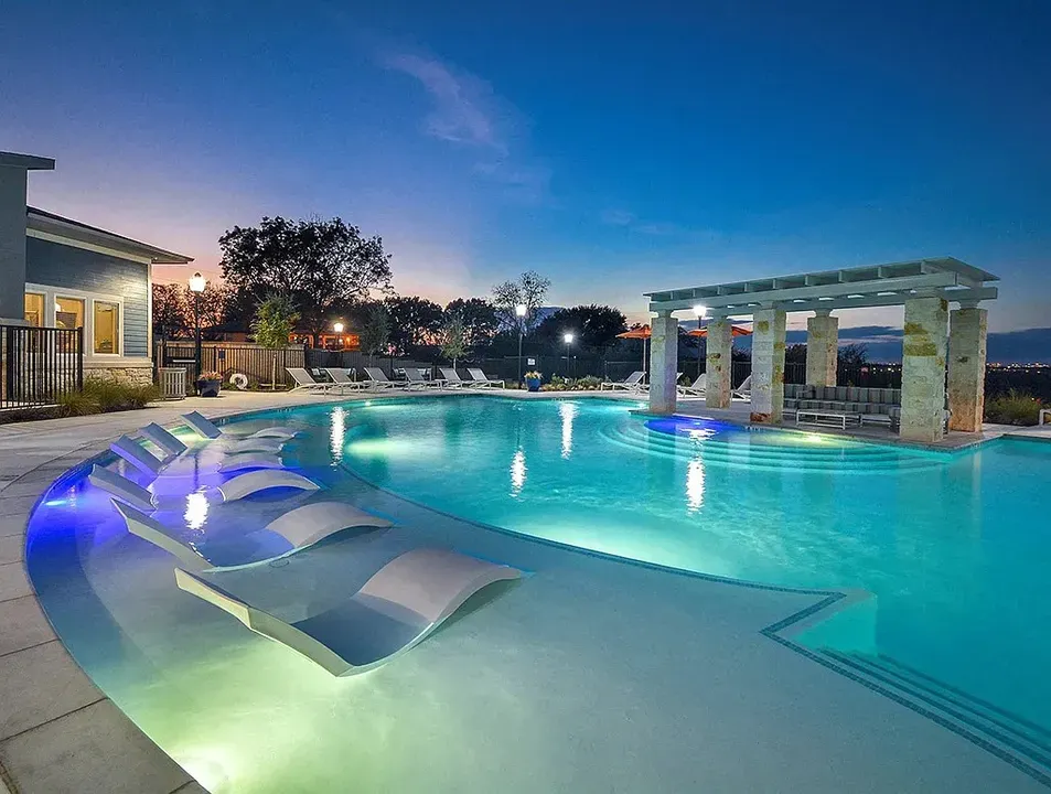 3 Bed 2 Bath Contemporary High-Rise Condo in Austin, TX - 1