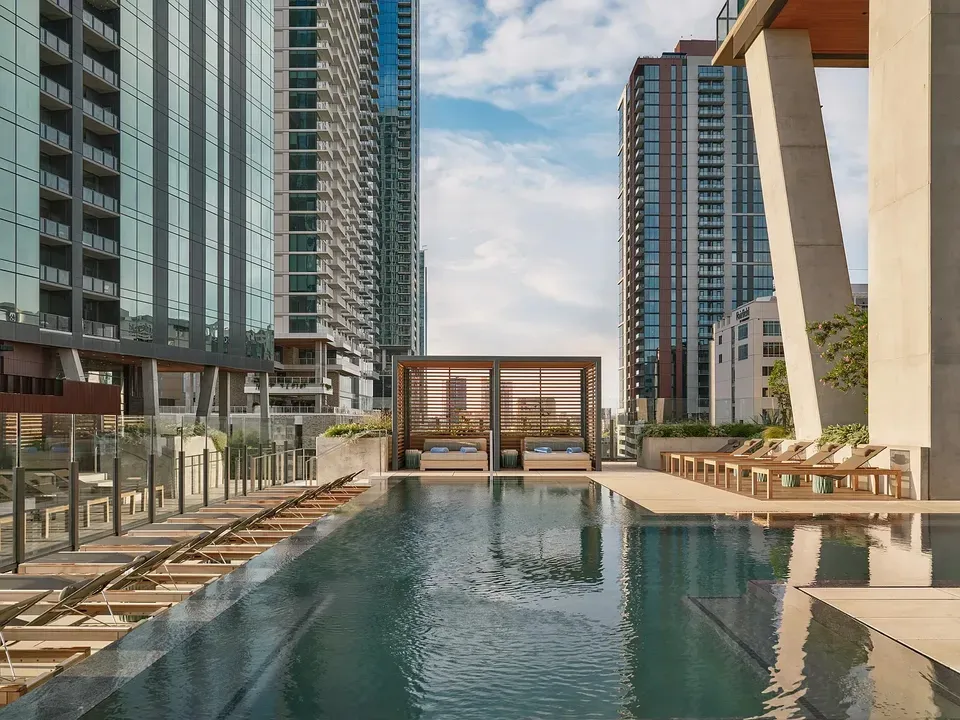 3 Bed 2 Bath Contemporary High-Rise Condo in Austin, TX