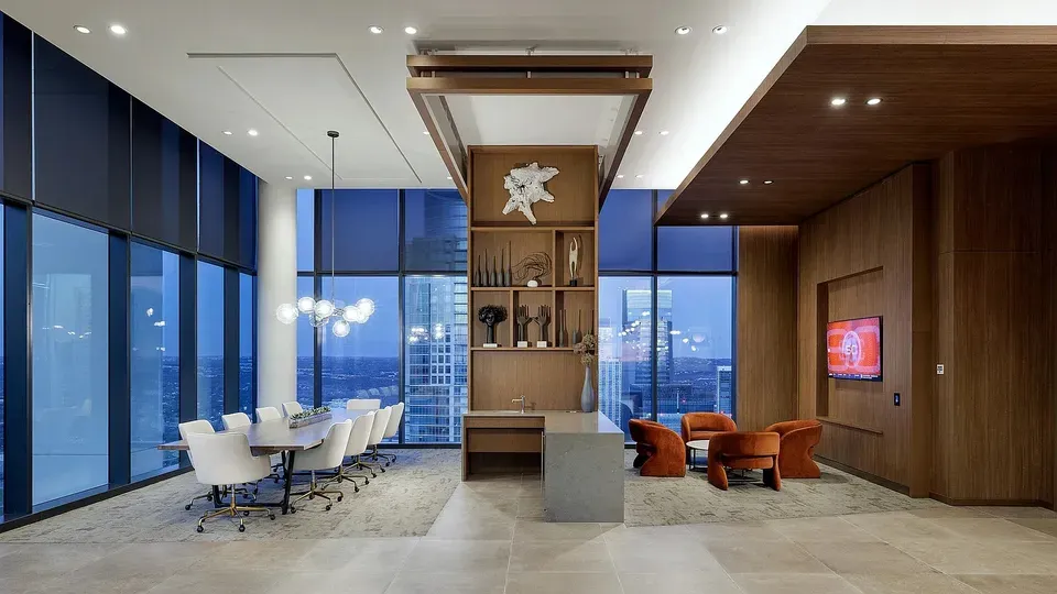 3 Bed 2 Bath Contemporary High-Rise Condo in Austin, TX - 1