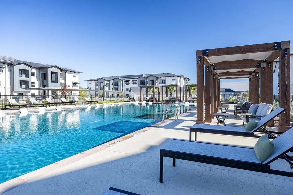 3 Bed 2 Bath Contemporary High-Rise Condo in Austin, TX - 1
