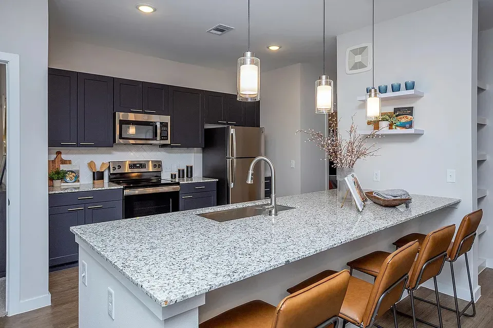 3 Bed 2 Bath Contemporary High-Rise Condo in Austin, TX - 2