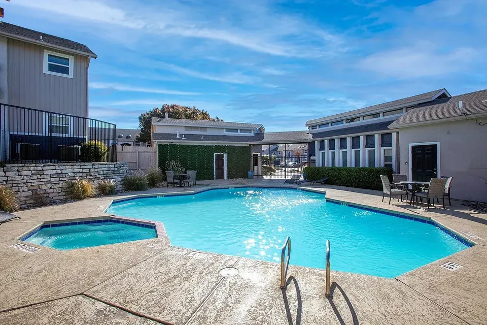 3 Bed 2 Bath Contemporary High-Rise Condo in Austin, TX - 1