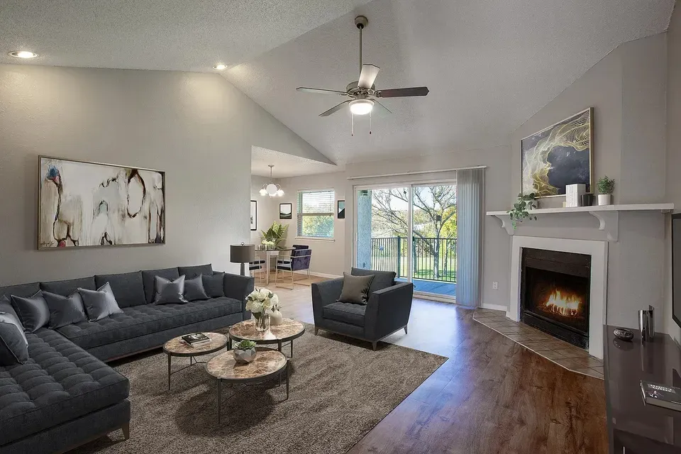 3 Bed 2 Bath Contemporary High-Rise Condo in Austin, TX - 3