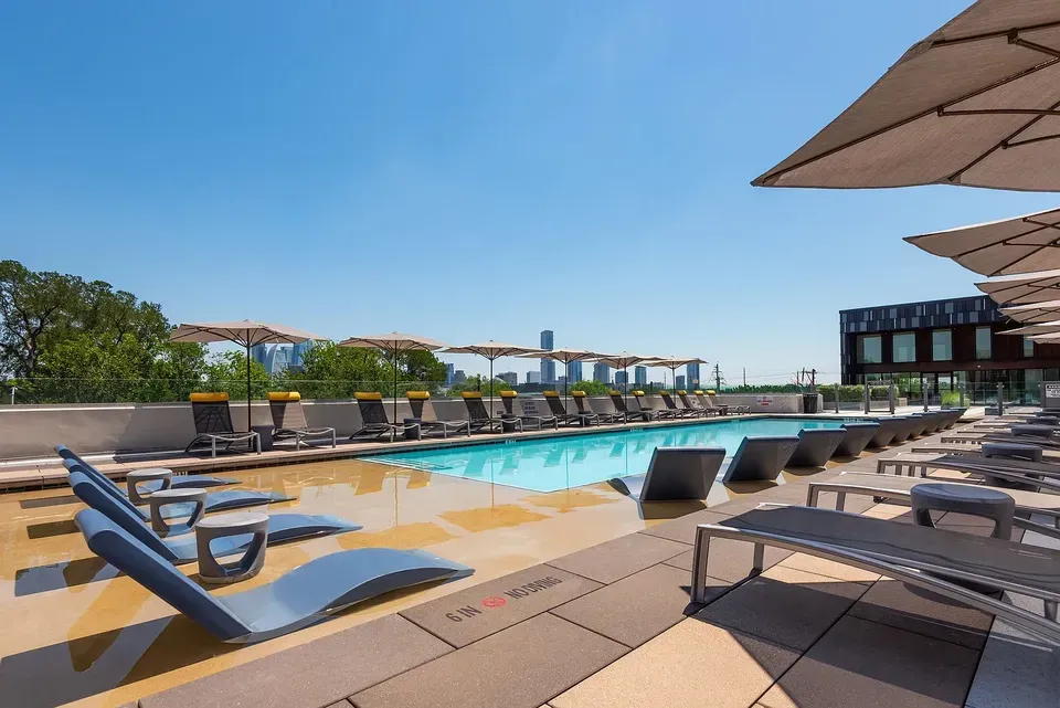 3 Bed 2 Bath Contemporary High-Rise Condo in Austin, TX - 2