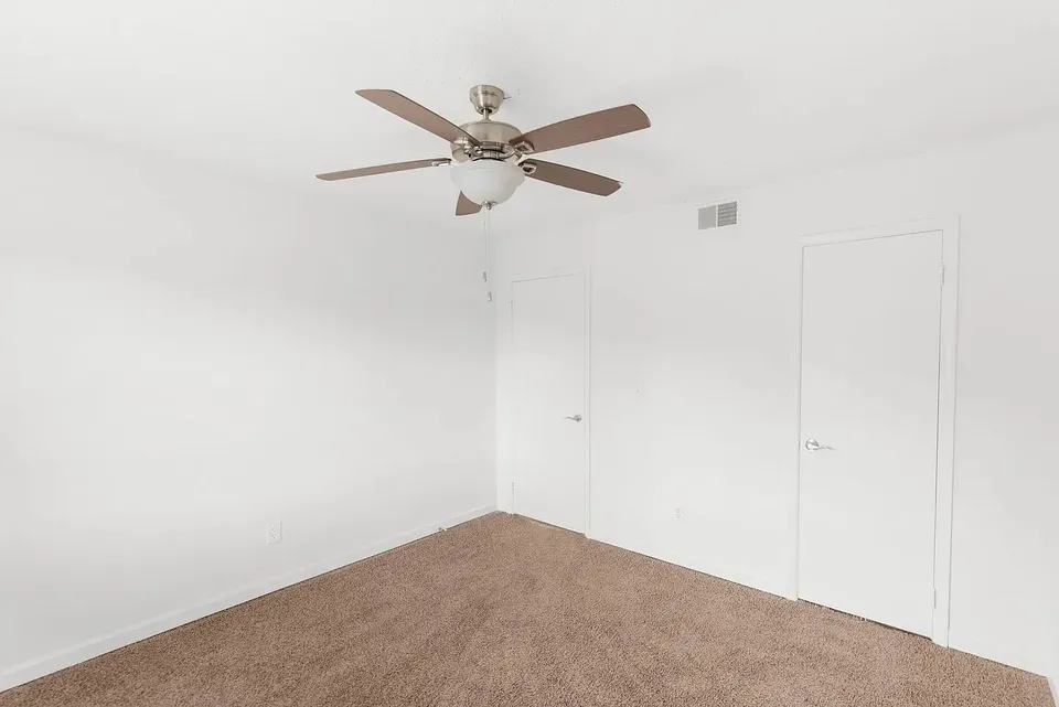 3 Bed 2 Bath Contemporary High-Rise Condo in Birmingham, AL - 5
