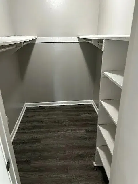 3 Bed 2 Bath Contemporary High-Rise Condo in Birmingham, AL - 4