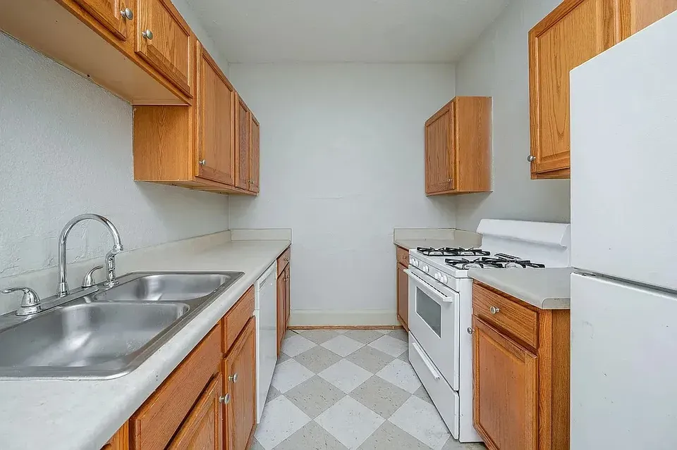 3 Bed 2 Bath Contemporary High-Rise Condo in Birmingham, AL