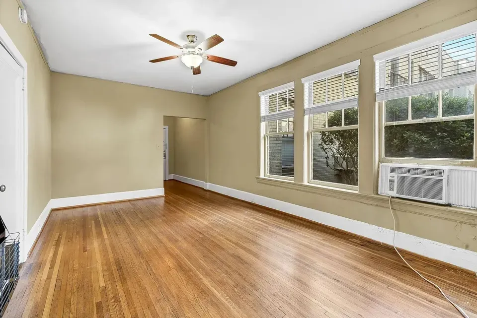 3 Bed 2 Bath Contemporary High-Rise Condo in Birmingham, AL - 5