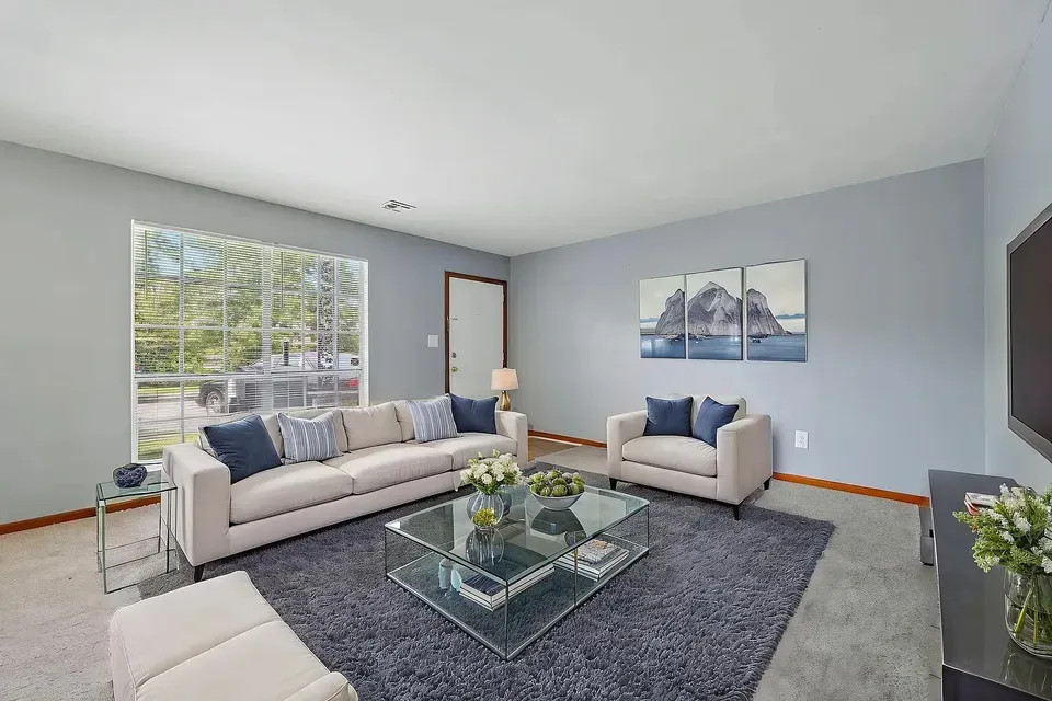 3 Bed 2 Bath Contemporary High-Rise Condo in Birmingham, AL - 1