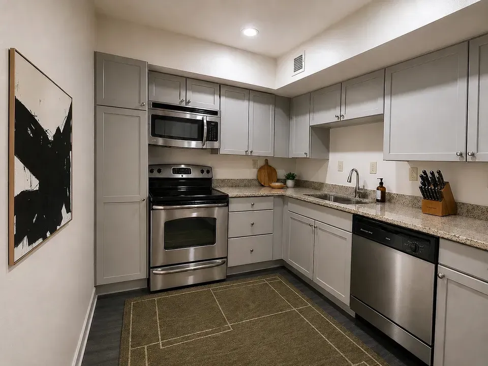 3 Bed 2 Bath Contemporary High-Rise Condo in Birmingham, AL - 3