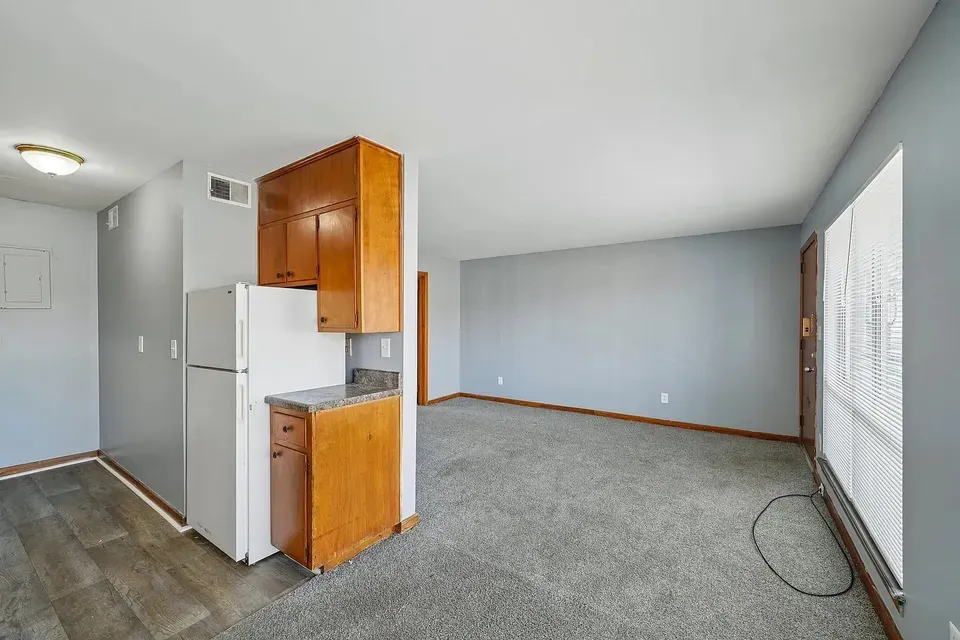 3 Bed 2 Bath Contemporary High-Rise Condo in Birmingham, AL - 5