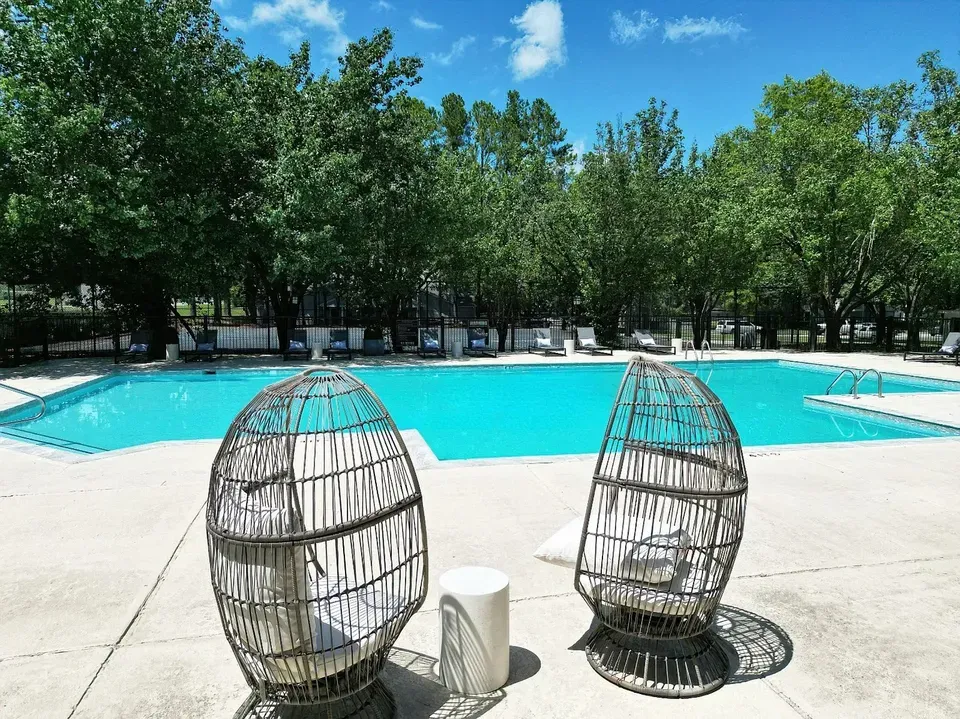 3 Bed 2 Bath Contemporary High-Rise Condo in Birmingham, AL - 4