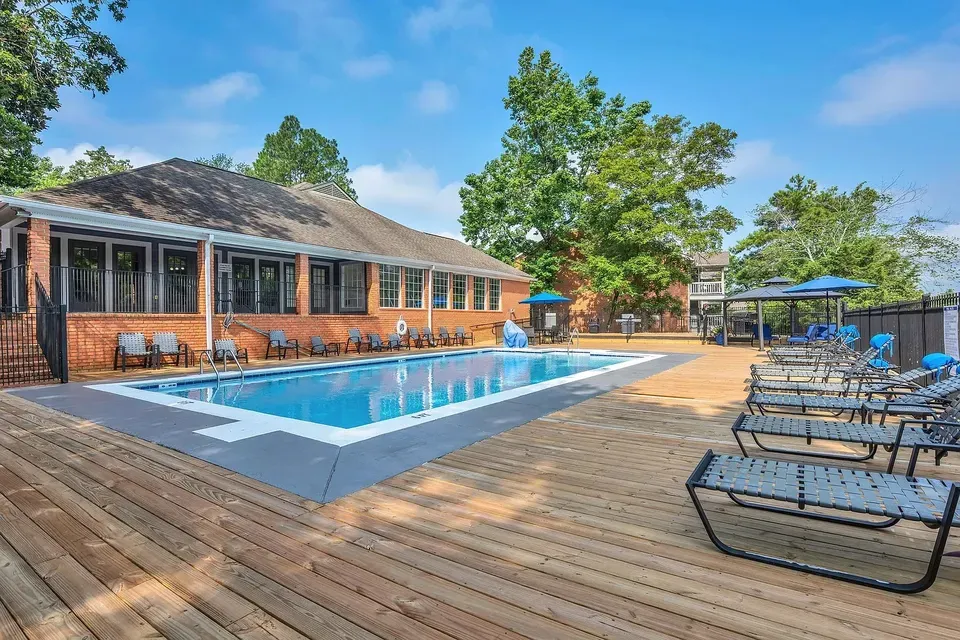 3 Bed 2 Bath Contemporary High-Rise Condo in Birmingham, AL - 3