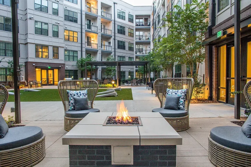 3 Bed 2 Bath Contemporary High-Rise Condo in Birmingham, AL - 1