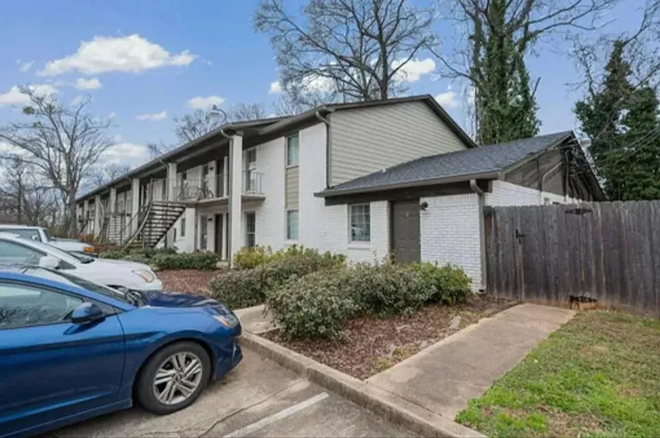 3 Bed 2 Bath Contemporary High-Rise Condo in Birmingham, AL - 3