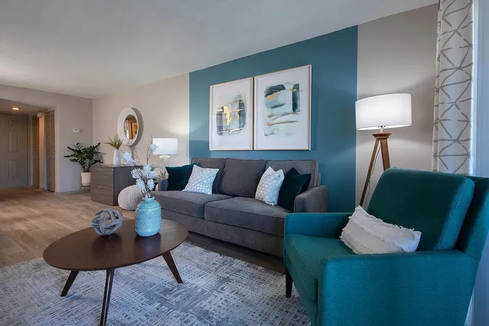 3 Bed 2 Bath Contemporary High-Rise Condo in Birmingham, AL - 1